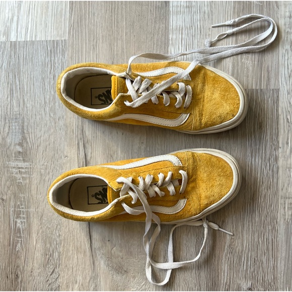 Vans : Old Skool Golden Yellow Pig Suede sneakers - Picture 2 of 10